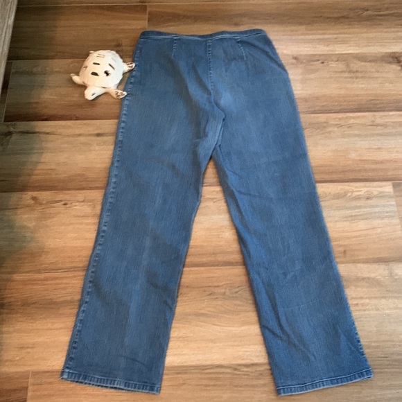 Westbound Essentials flat front Jeans size 12 Long - Picture 7 of 11